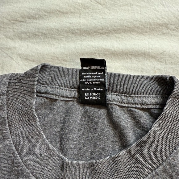 VTG Famous Tee - Picture 3 of 4